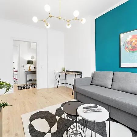 Direkt Am Staatstheater,modern,zentral,ruhig,2 Zimmer,netflix,privatparkplatz Auf Dem Hof 公寓