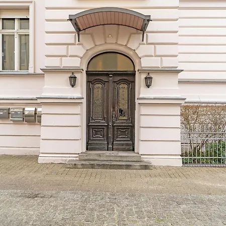 Direkt Am Staatstheater,modern,zentral,ruhig,2 Zimmer,netflix,privatparkplatz Auf Dem Hof Apartment *