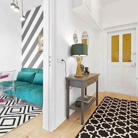 Direkt Am Staatstheater,modern,zentral,ruhig,2 Zimmer,netflix,privatparkplatz Auf Dem Hof *